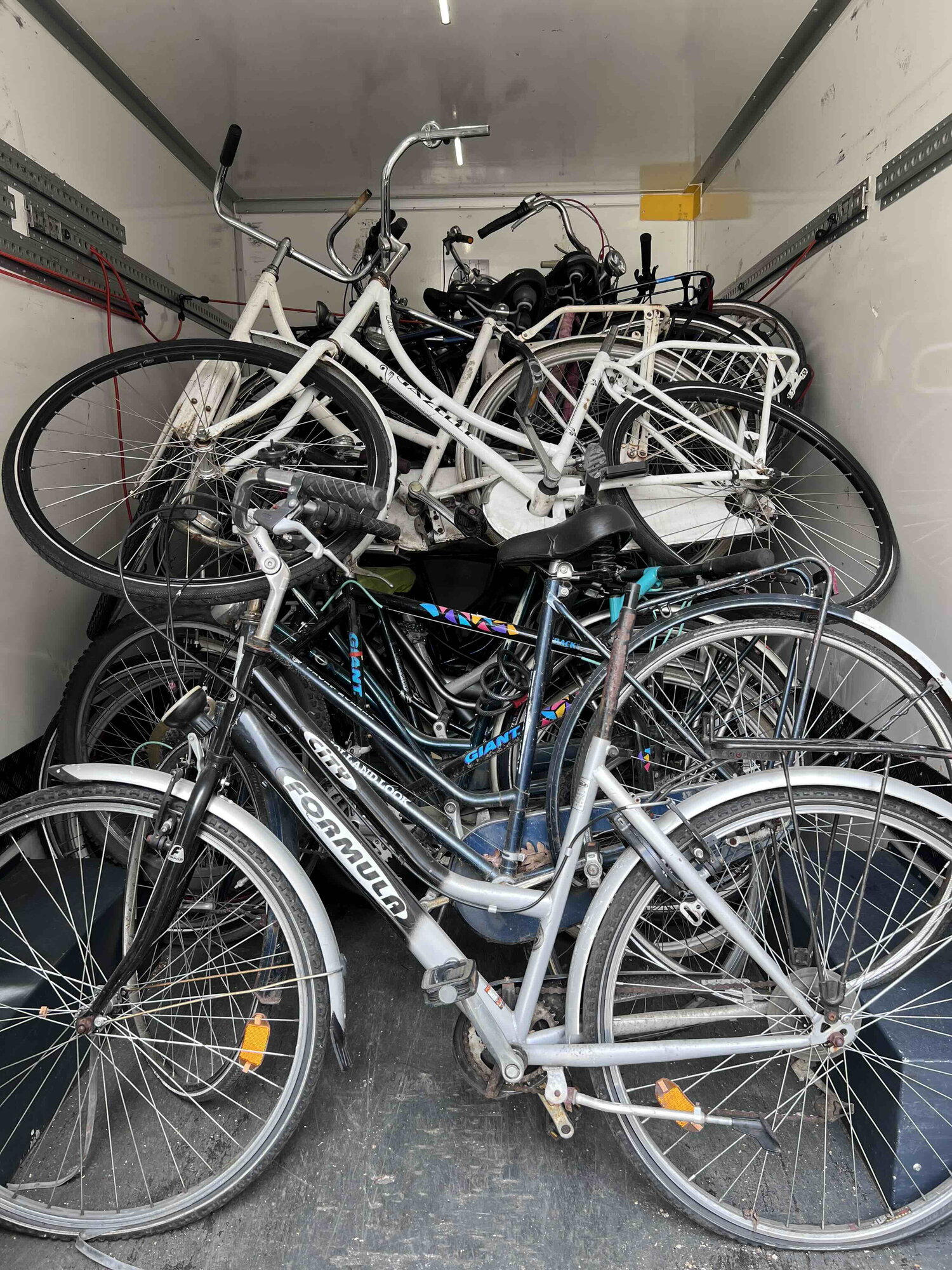 Fietsbank Maastricht haalt fietsen op